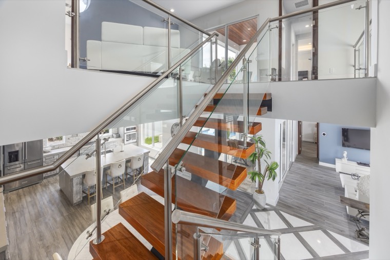 The Floating Staircase, image 5