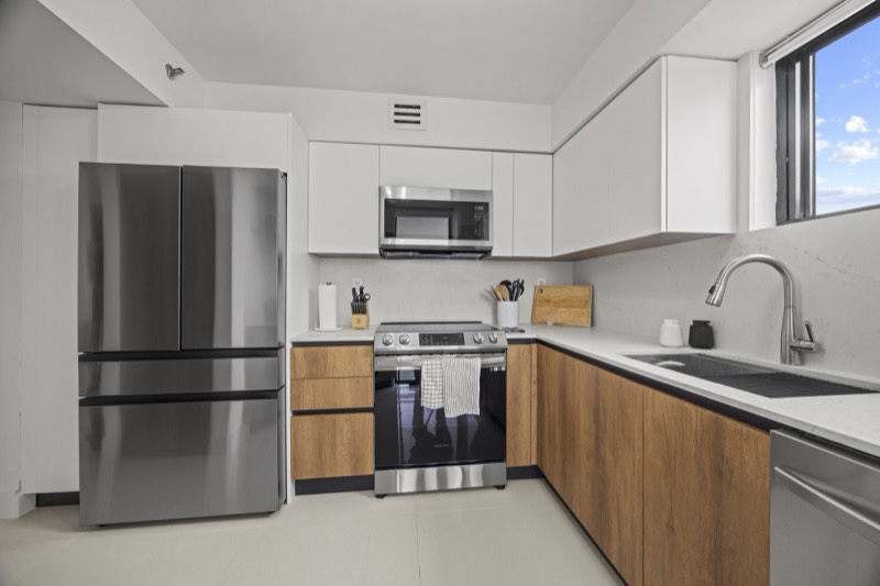 The Skyline Residence, image 3
