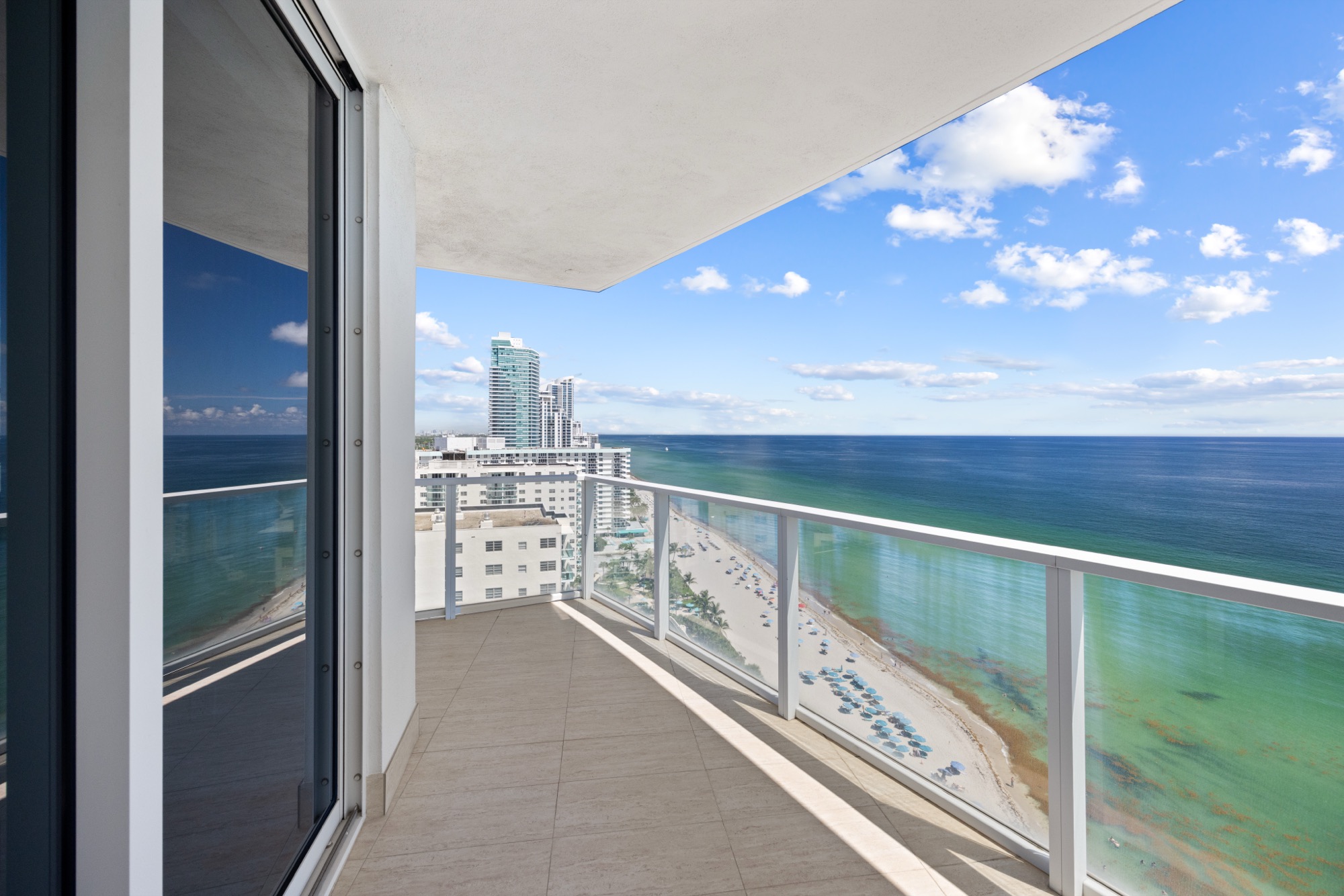 The Oceanfront Residence, image 9