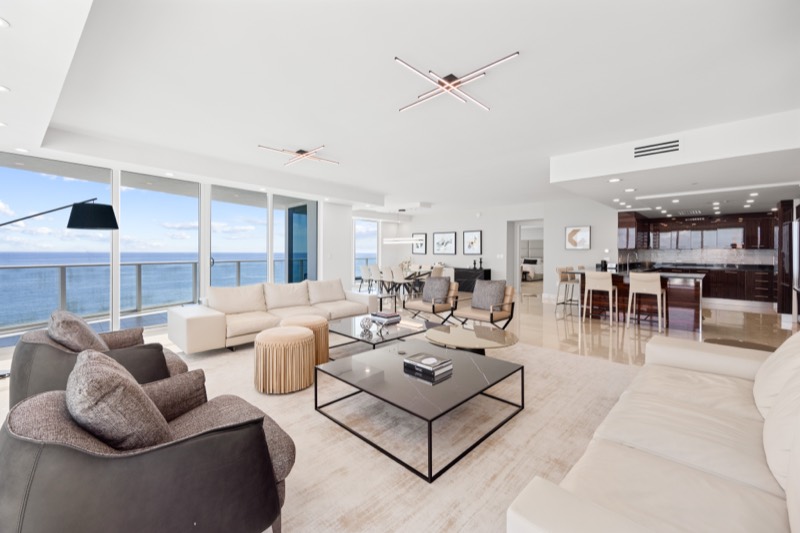The Oceanfront Residence, image 3